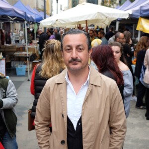Kamal Mouzawak auf dem Farmer's Market in Beirut. Foto: Firas Suqi/AFAC